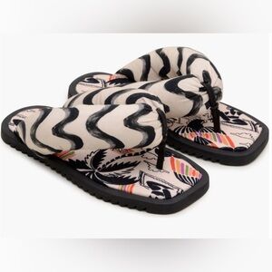 FARM Rio Stripped Puffy Sandals